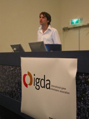 Martin de Ronde (Guerrilla Games) discusses the state of the games business in the Netherlands during the IGDA chapter meeting.